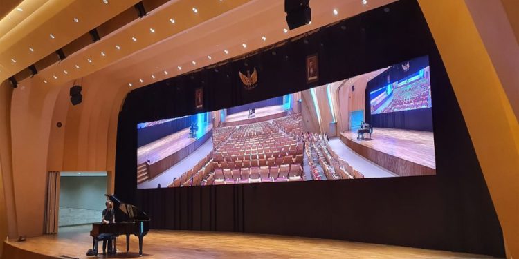 Versatile Alcons System For New Indonesian University Auditorium