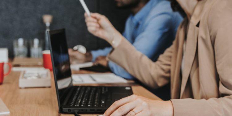 Barco Expands its Portfolio for Hybrid Meetings with the Addition of the ClickShare Present Range