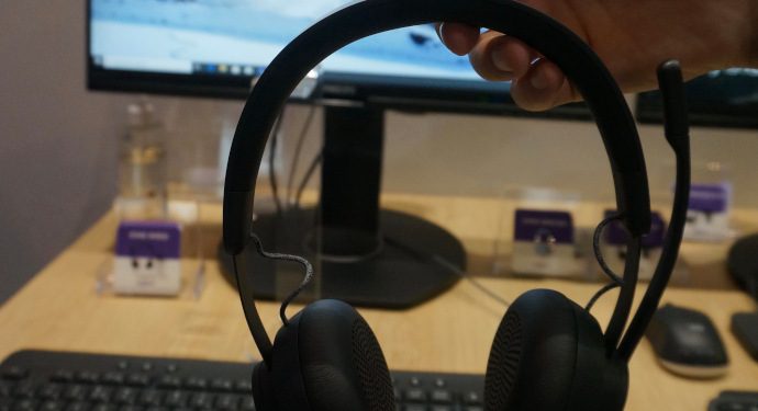 ISE 2020: Logitech Expands Video Collaboration for the Personal Workspace with Zone Wired Headset