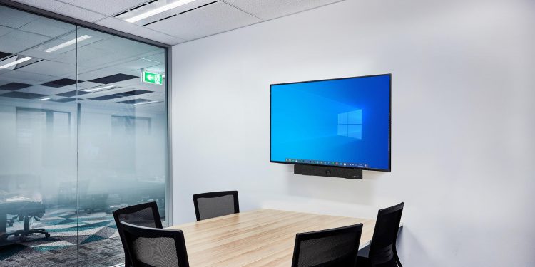ClearOne Launches All-in-One Versa Mediabar for Professional Grade VC