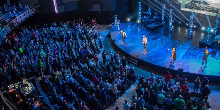 Creating Rich Experiences for Worshippers Through Visual Technologies
