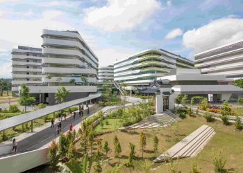 SUTD Relies on Epson Projectors for Effective Learning and Collaboration