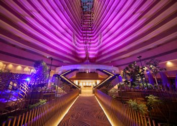 Martin Lighting Solutions Deliver Stunning Visual Experience at PARKROYAL COLLECTION, MARINA BAY
