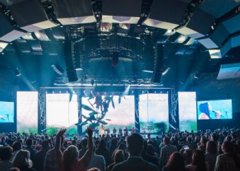 Gateway Church Steps Up to Innovative Mono-Stereo “Hybrid” LYON and LEOPARD System from Meyer Sound