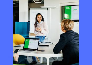 Crestron Announces AirMedia Connect Adaptor with One-Touch Wireless Collaboration for Microsoft Teams