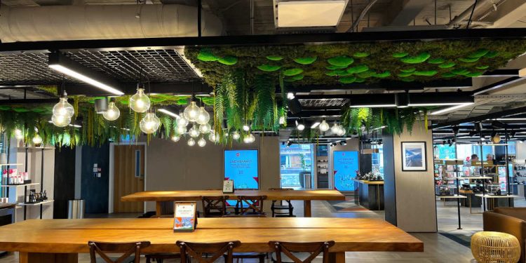 O’Connells Pavilion Relies on RF Venue for Dropout-free Microphone Performance