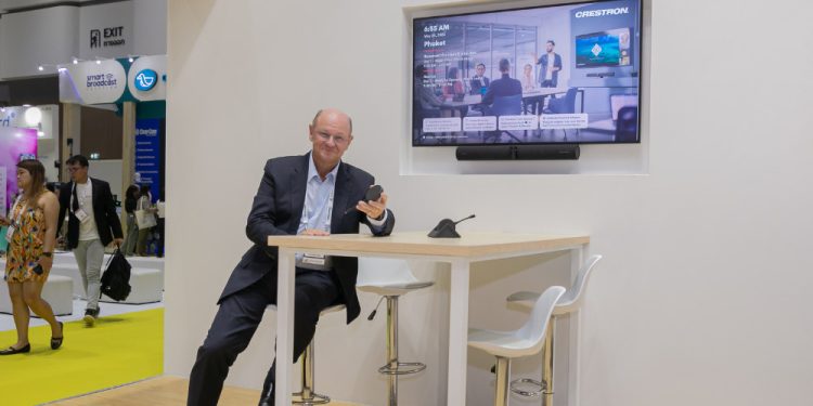 InfoComm Asia: Crestron’s AirMedia Connect Adaptor to Enhance User Experience