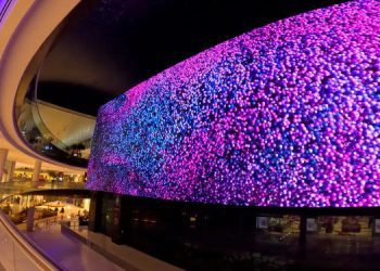 INFiLED’s Mega Screen: A Stunning Addition to the Dubai Mall Aquarium