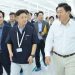 Samsung CEO JH Visits Noida Plant, Lauds R&D Initiatives in India