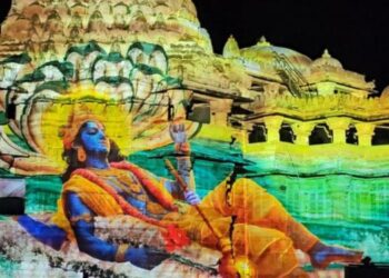 Shamlaji Temple Shines in 3D Projection Mapping