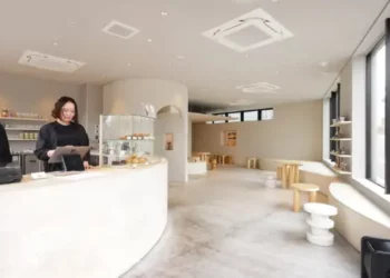 Tokyo Coffeehouse Creates New Sonic Experience with Genelec Smart IP