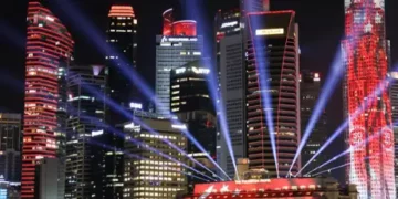 Hexogon Solution Wins Dual London Design Awards and Three Guinness World Records for Projection Mapping