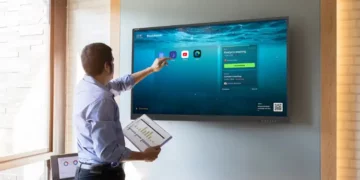 DisplayNote and Avocor Expand Partnership with Launcher v2