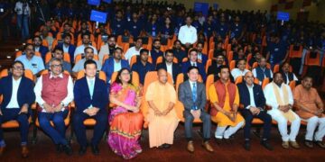 Yogi Felicitates Youth Learning Tech Skills at SIC Gorakhpur
