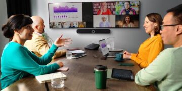 ClickShare Wireless Room System Bundles Certified for Teams with Sennheiser