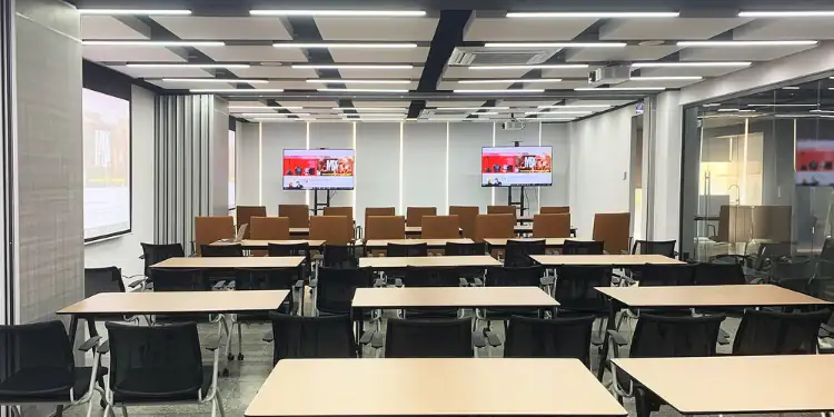 Highlands Development Center Elevates Training and Collaboration with Integrated Extron AV Ecosystem