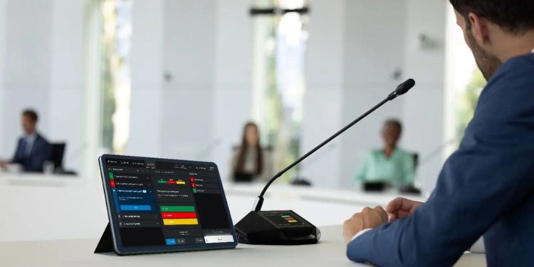 DICENTIS 6.80 Enhance Meeting, Multimedia Capabilities